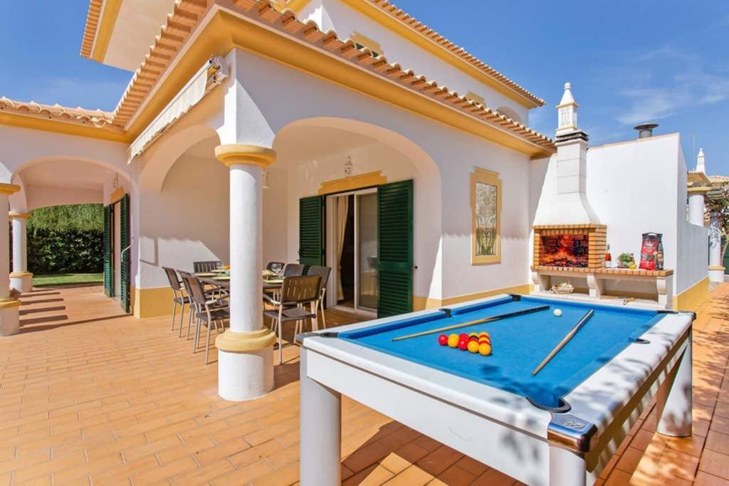 Villa White Sands - Private Oasis, Heated Pool, Beaches & Strip Nearby 阿尔布费拉 外观 照片