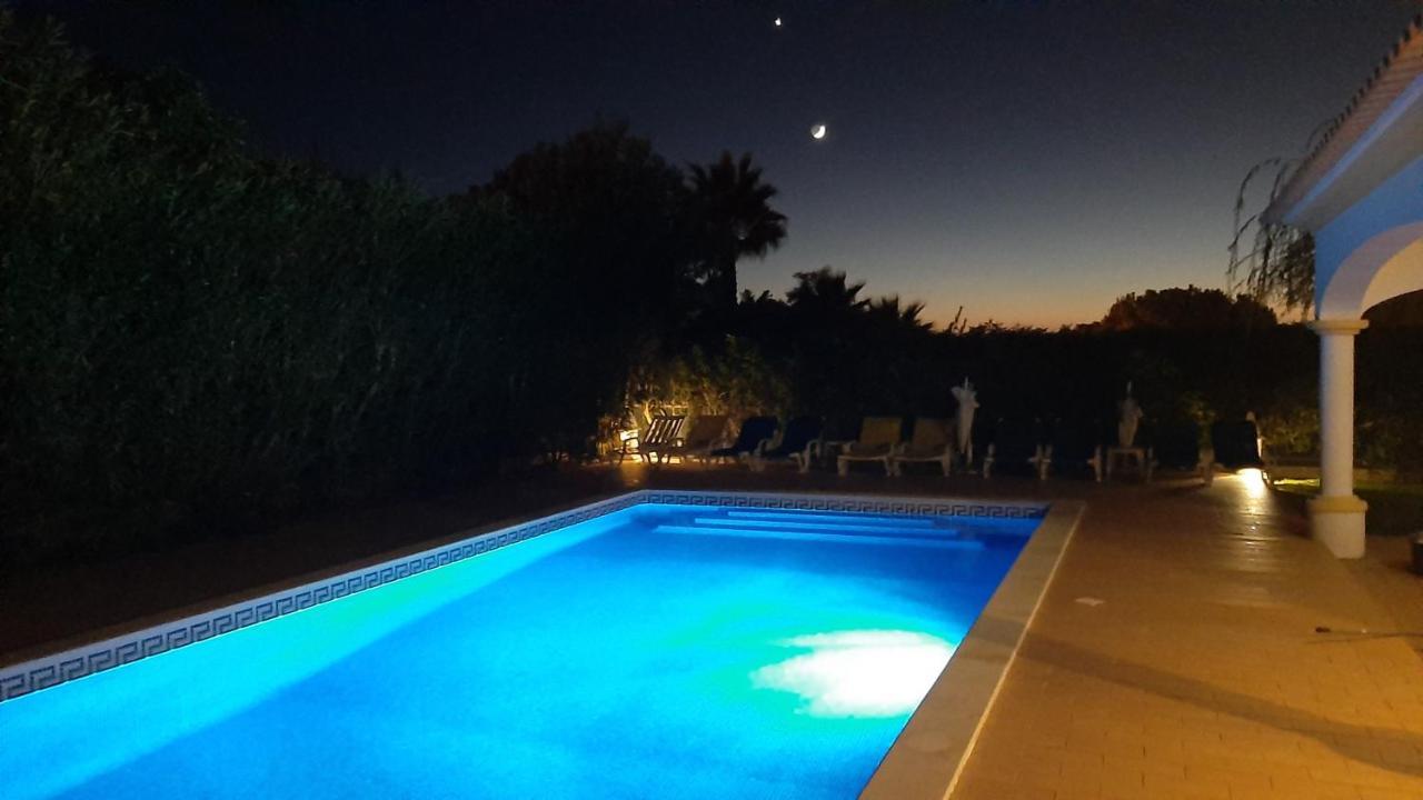 Villa White Sands - Private Oasis, Heated Pool, Beaches & Strip Nearby 阿尔布费拉 外观 照片
